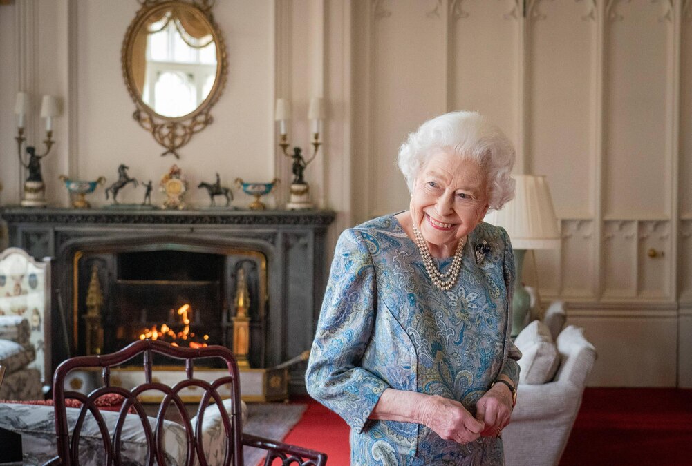 . 28 04 2022. Windsor, United Kingdom. Queen Elizabeth II during an audience with President of Switzerland Ignazio Cassis at Windsor Castle. PUBLICATIONxINxGERxSUIxAUTxHUNxONLY xPoolx xi-Imagesx IIM-23358-0006