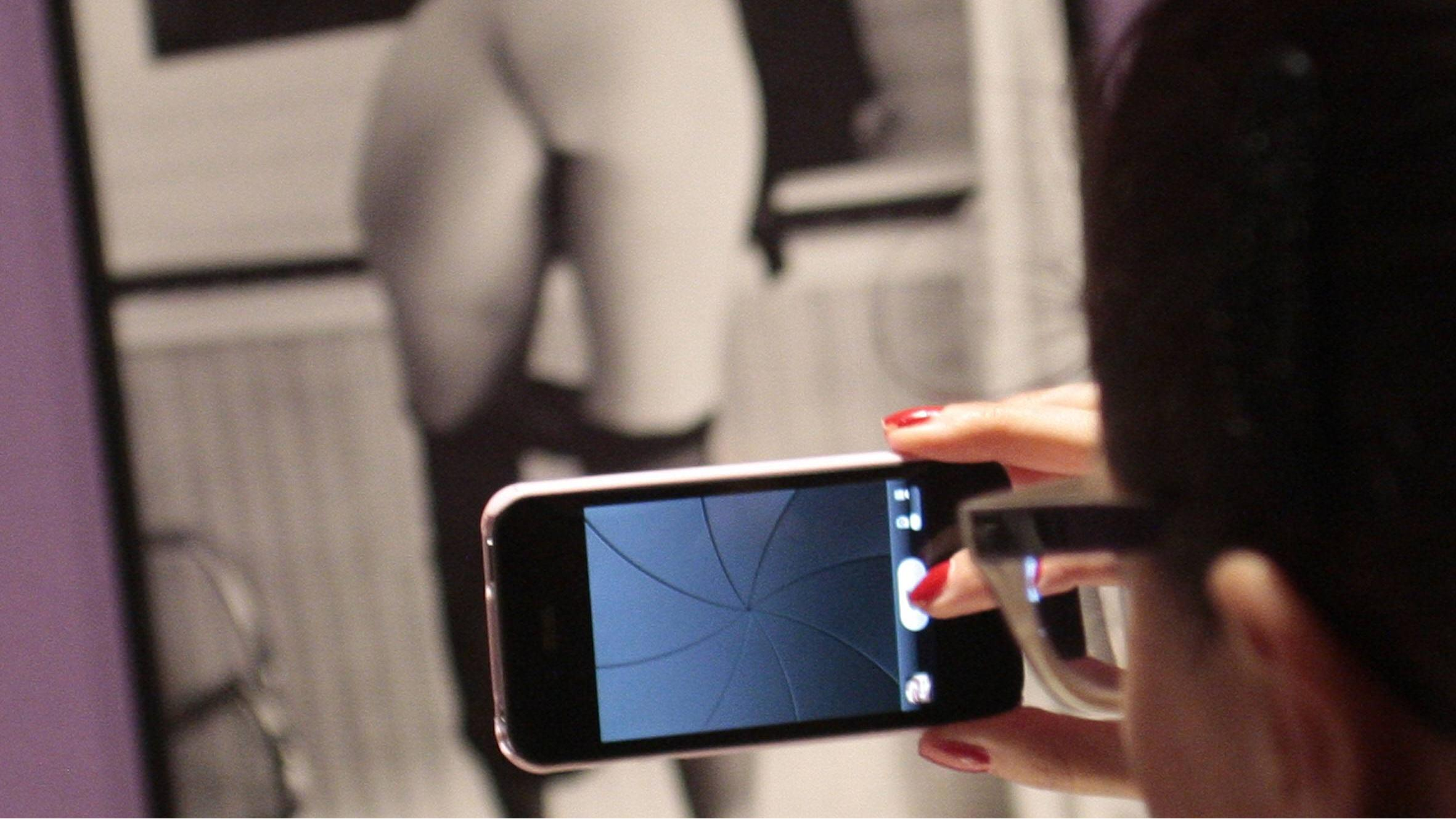 Was bedeutet "Nudes"? Eine Erklärung des Begriffs. Was bedeutet "Nudes"? Eine Erklärung des Begriffs.