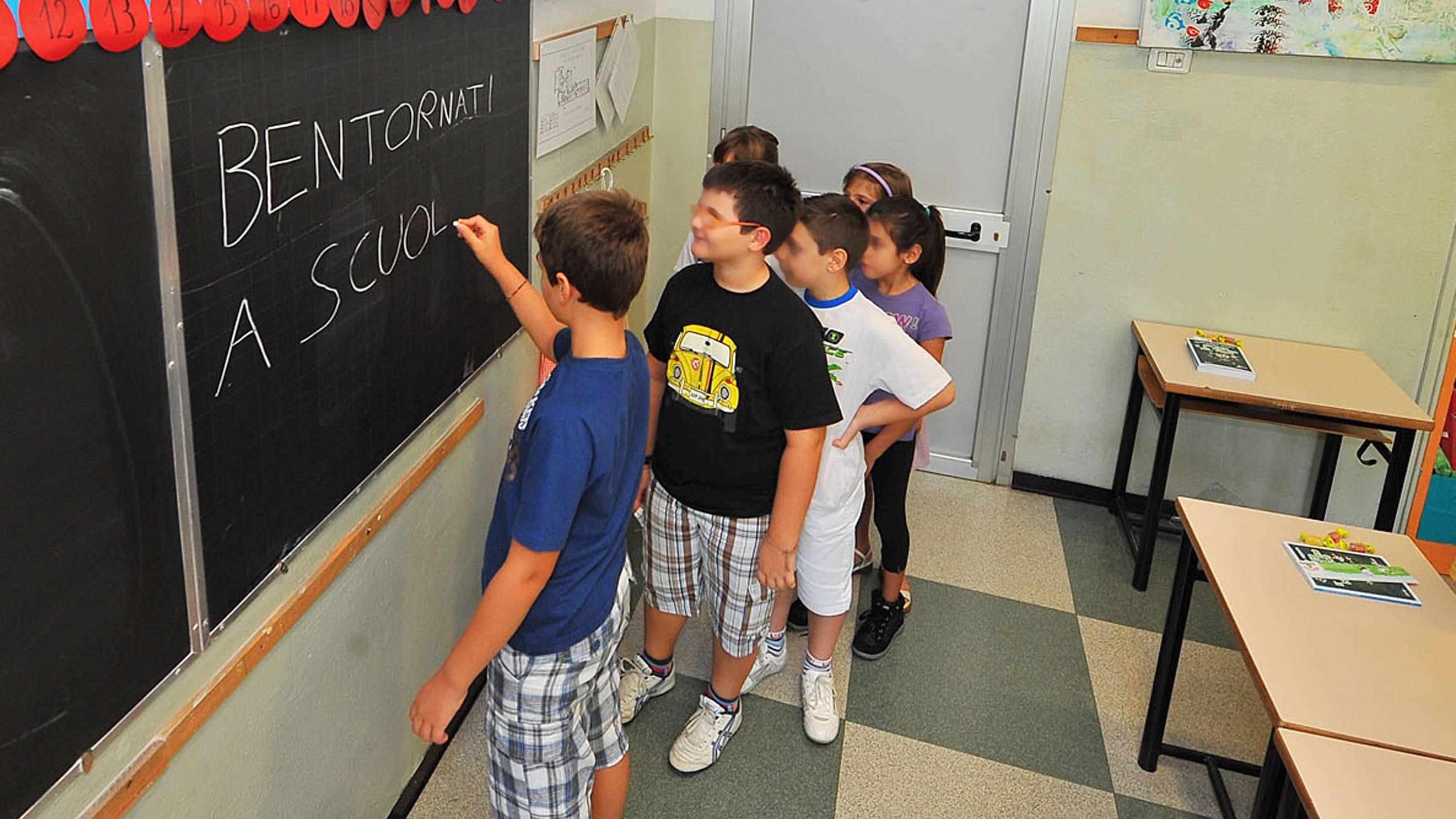 Niedrigste Anzahl an Schultagen in Baden-Württemberg und Bayern im Jahr 2022 Niedrigste Anzahl an Schultagen in Baden-Württemberg und Bayern im Jahr 2022